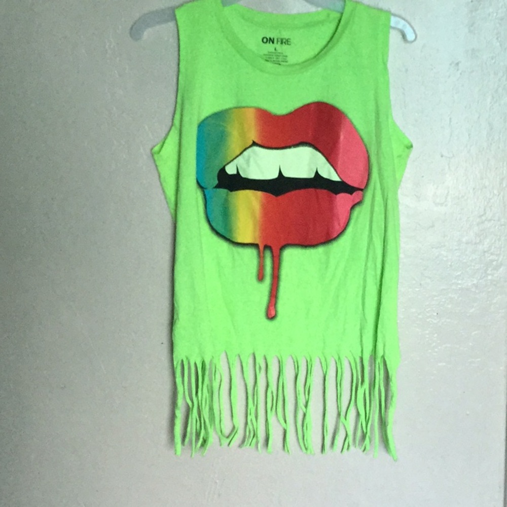 Neon green Colorful lips shirt size large